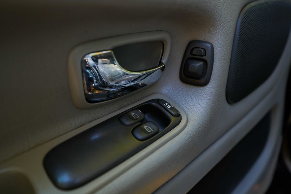 Volvo c70 1 покоління
