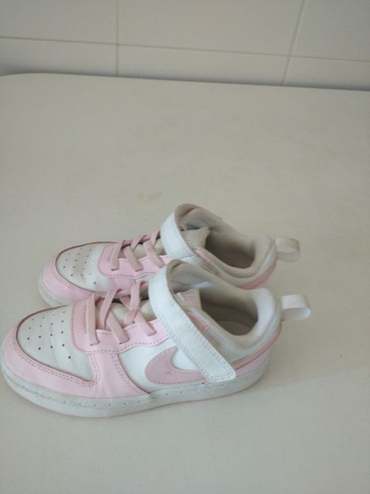 Sapatilhas de criança da Nike tamanho 27
