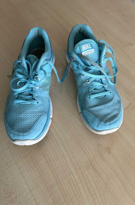 Buty niebieskie NIKE 38