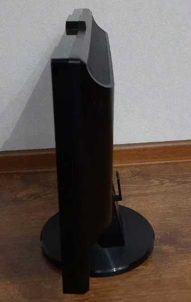 ASUS VK191S монитор 19" с встроенными вебкамерой и колонками