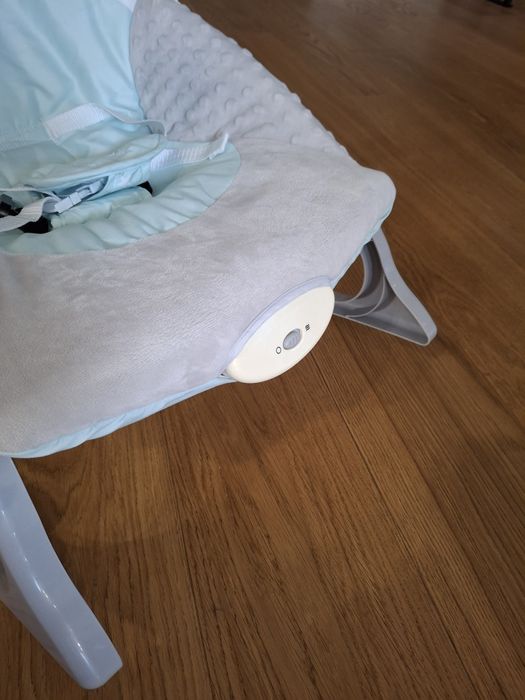 Leżaczek, bujaczek, leżak z wibracją