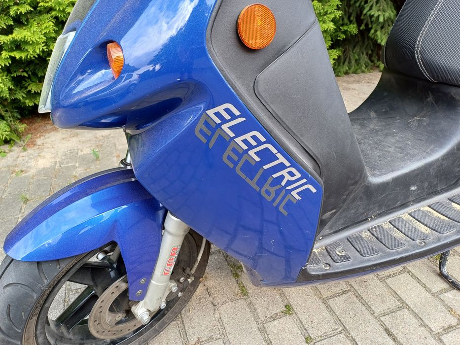 Skuter motorower Elektryczny GoVecs  ZAMIANA