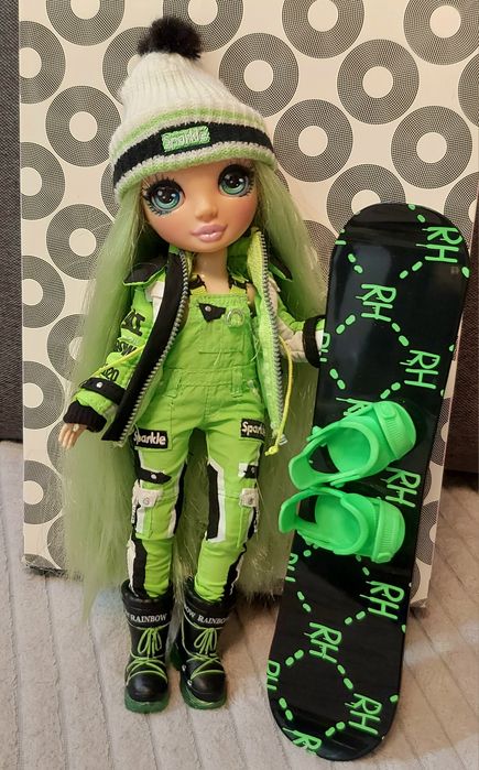 Лялька Rainbow High  Рейнбоу хай Jade Hunter Green Джейд Хантер Зимова