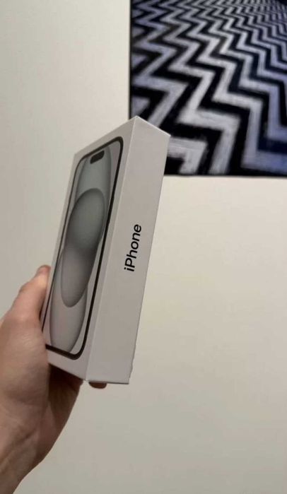 запакований iphone 15 неверлок айфон  256гб