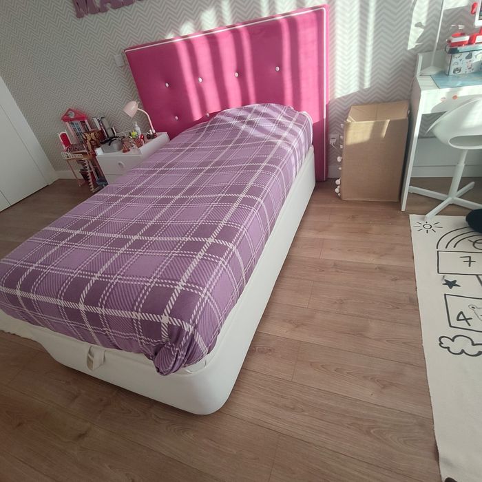 Cama como nova com colchao