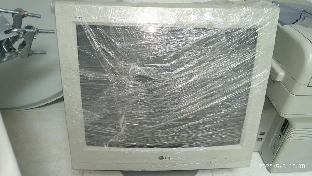 Vendo vários monitores novos e usados ler discrição