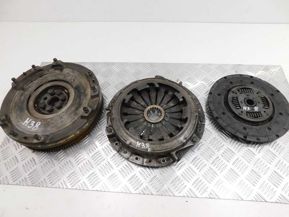 OPIS !!! Koło dwumasowe sprzęgło Mitsubishi Pajero III 3.2 DI-D 01-06r
