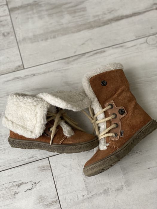 Чобітки ботінки черевики