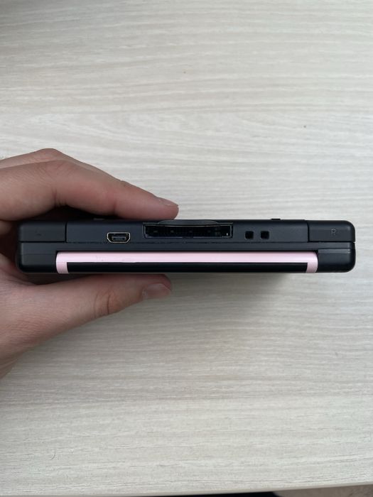 Nintendo DS czarno - różowe
