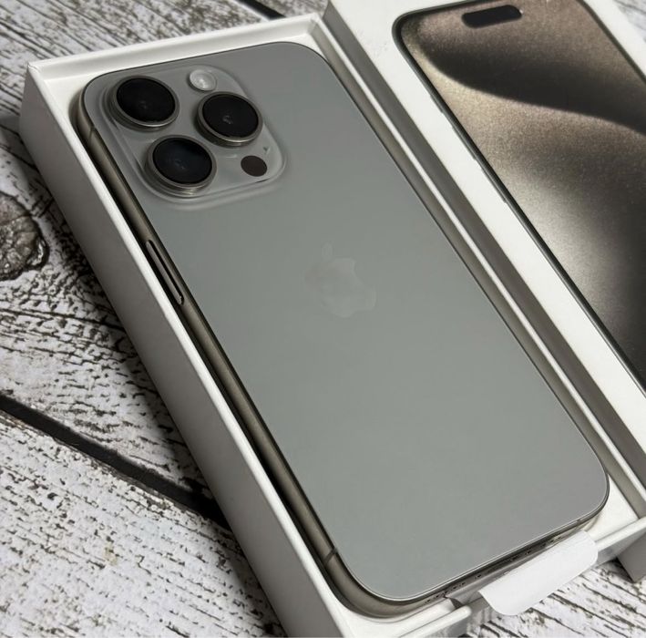 iPhone 15 Pro 256GB Natural Titanium Б/У