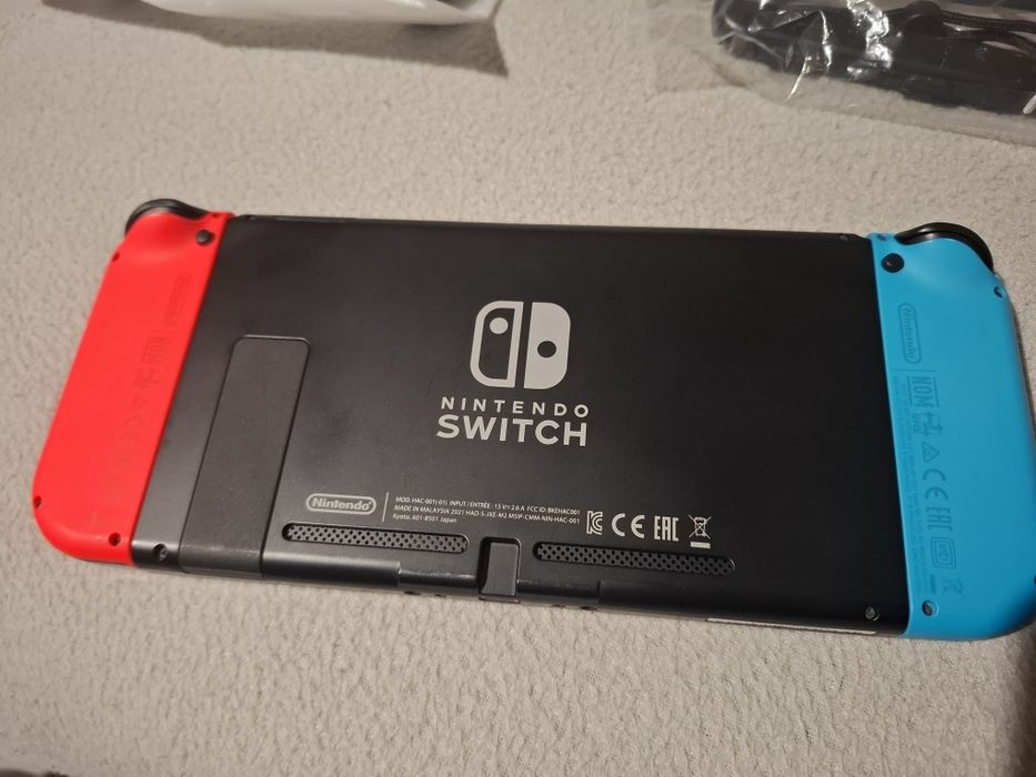 Nintendo switch V2 32gb + cartão 256 + jogos