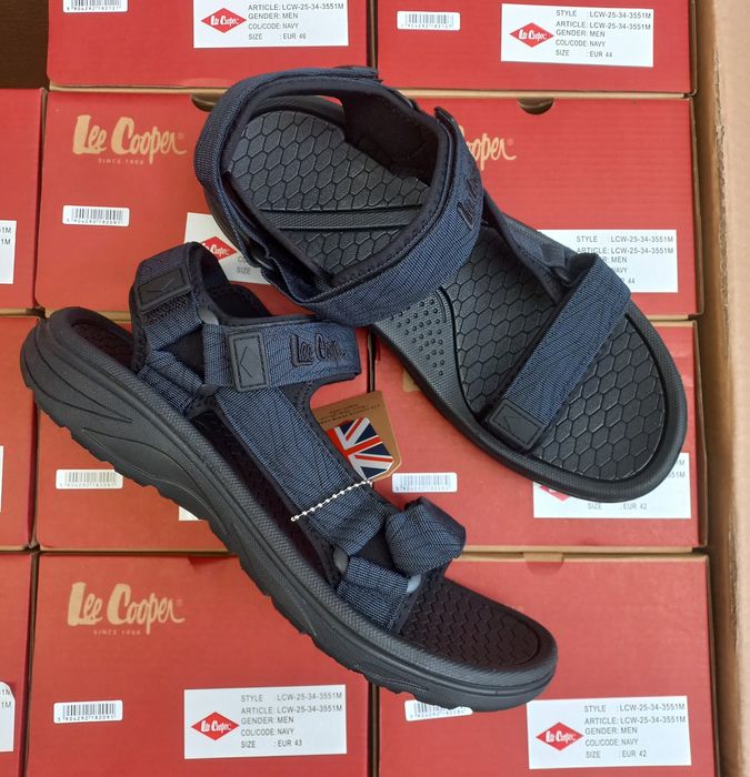 Чоловічі сандалі lee cooper