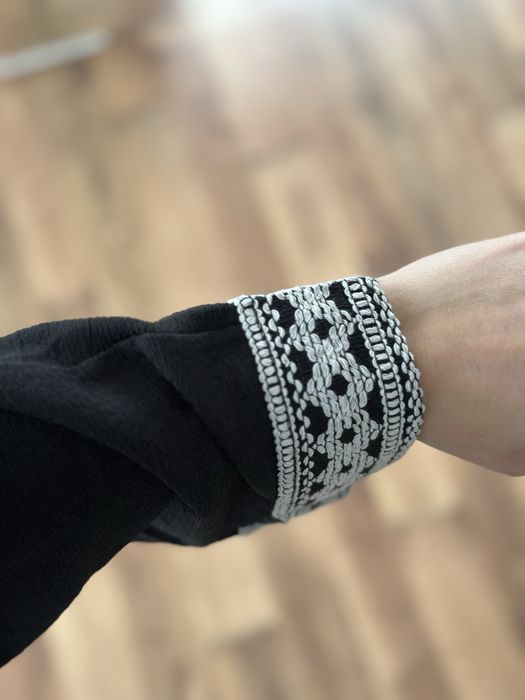 Костюм із нашивкою