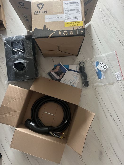 Ładowarka do auta  Alfen Eve nowa wallbox