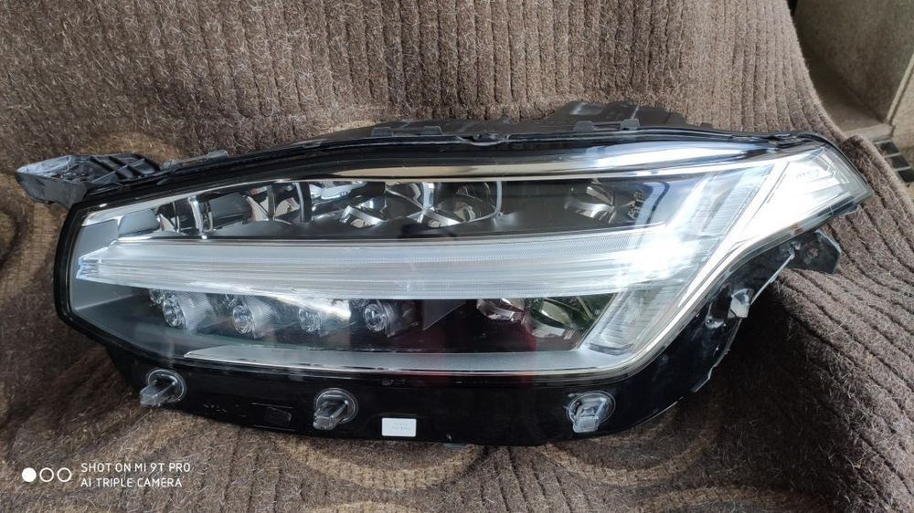Faróis full led Volvo XC90 direcionais