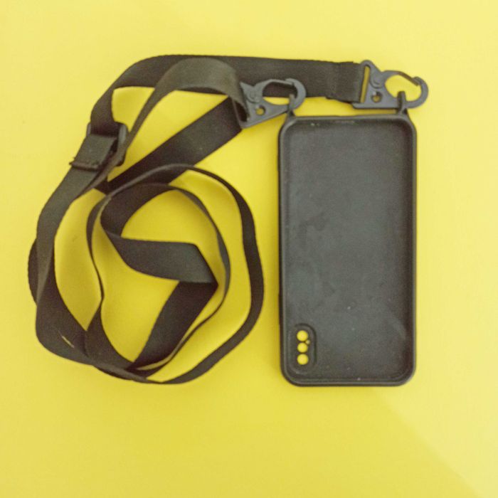 Силіконовий чохол на шнурку Crossbody для iPhone A1546