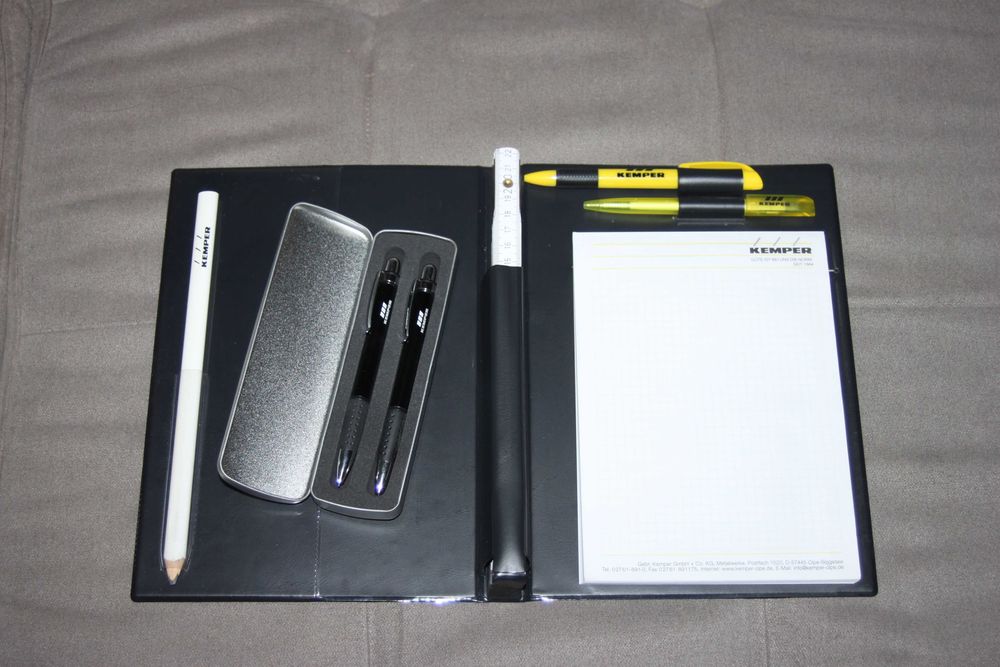 Zestaw dla majstra /budowlańca notes/miara 2m/ołówek/długopisy