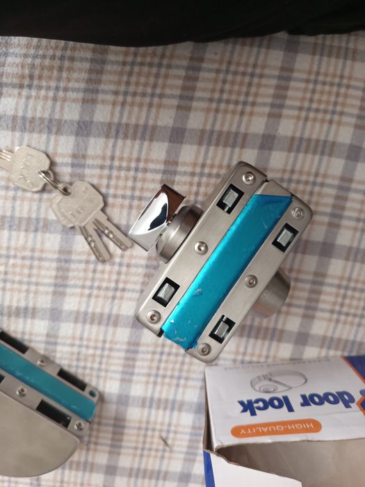 fechadura para porta de vidro