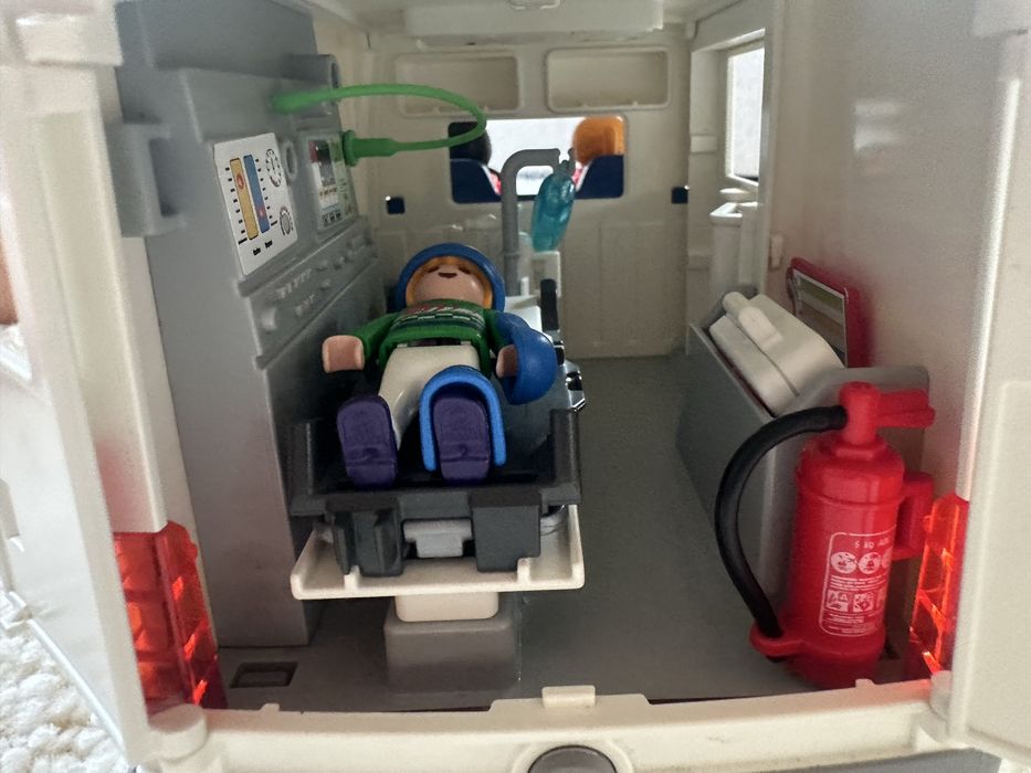 Playmobil karetka