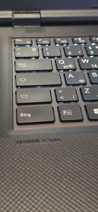 Fujitsu LifeBook E (i5 8350, 12Gb DDR4)