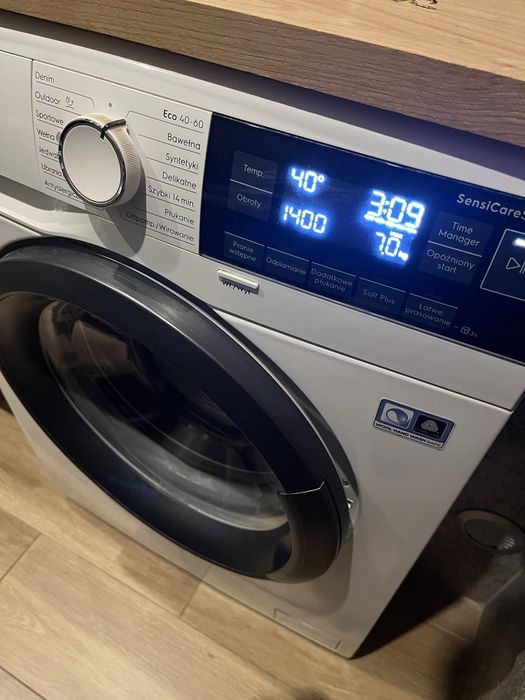 Pralka slim Electrolux