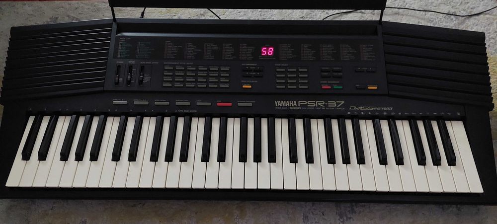 Teclado Yamaha PSR-37, impecável