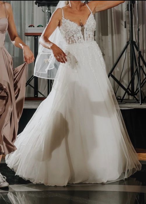 Piękna suknia ślubna