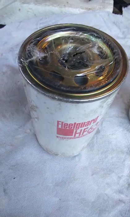filtr oleju hydraulicznego Fleetguard HF6359