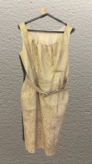 Vestido Dourado de Cerimónia