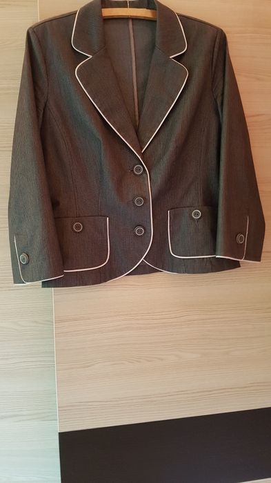 Żakiet Taranko  z lamówkami  r. 40