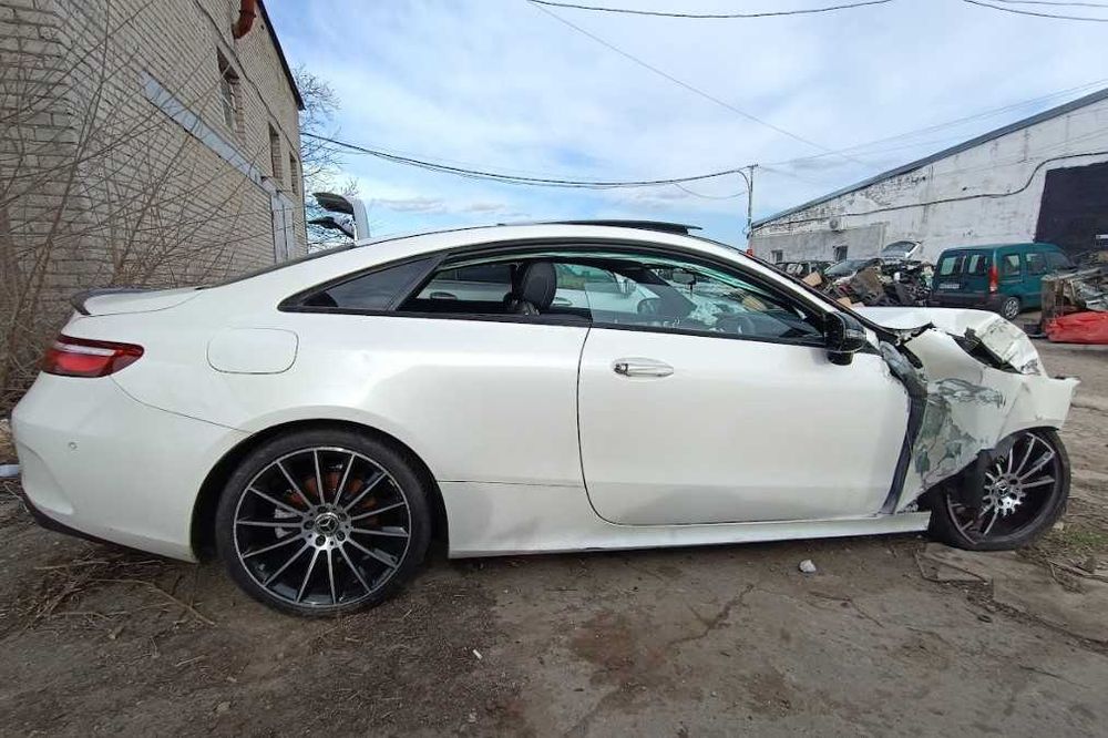 Кузов Mercedes E-class coupe W238 крыло капот. Разборка Mercedes W238