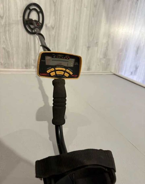 Продам Garrett ACE 250