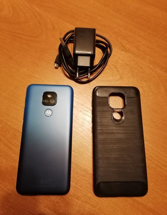 Motorola e7 Plus - Smartfon z Pamięcią 64GB/4GB + Etui GRATIS