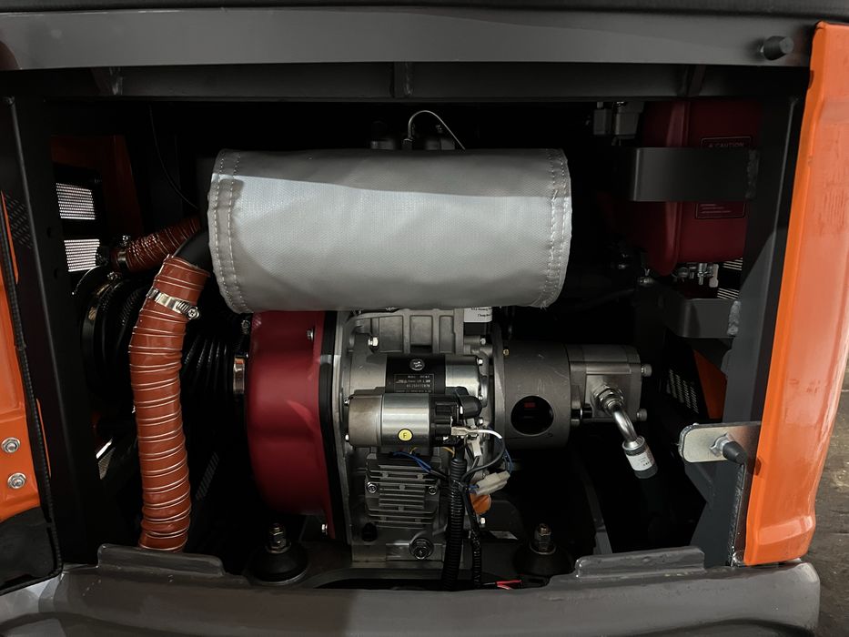 Міні екскаватор з кабіною LeiTe LT1012 CAB! Екскаватор 1.2 тонни