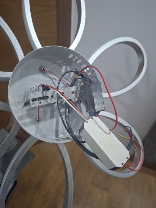 Candeeiro de teto usado