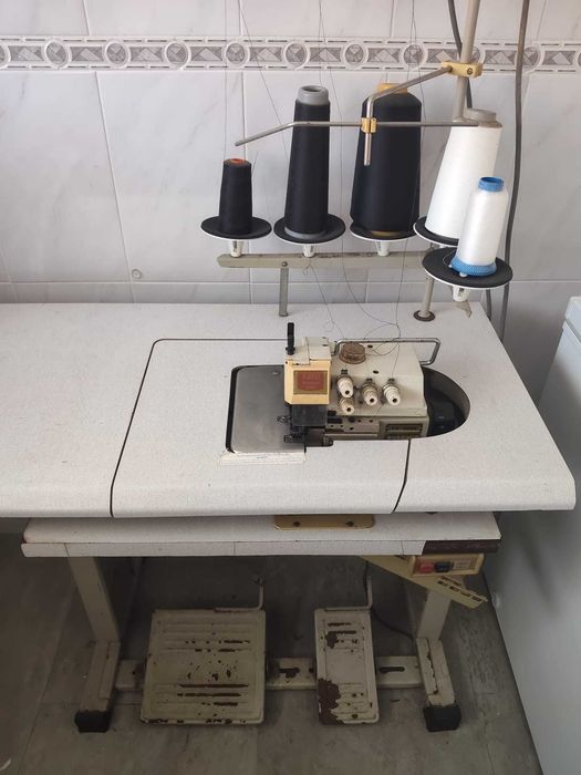 Máquina de costura