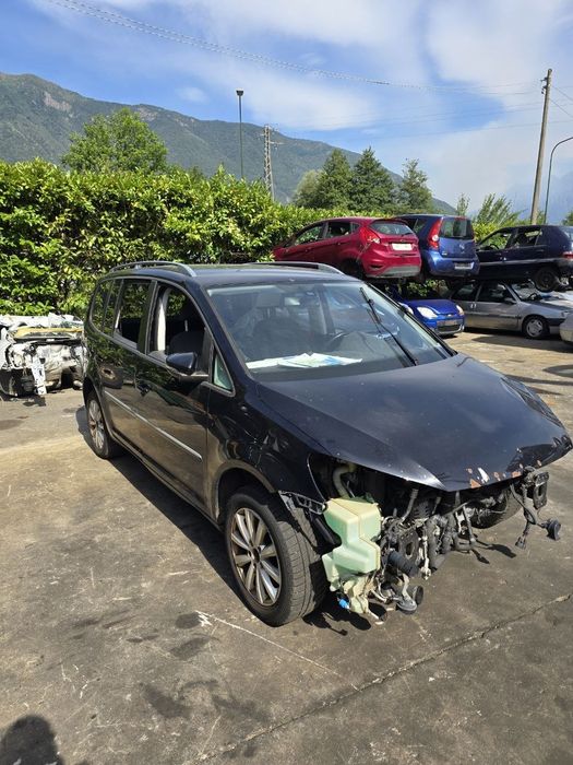 Є запчастини Volkswagen Touran 2 (2.0 dizeli)2010-2015 автомат.