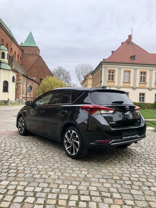 Toyota Auris Executive 2017 Hybrid
