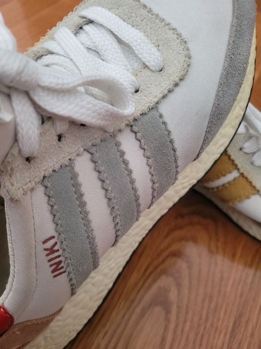 Ténis Adidas INIKI