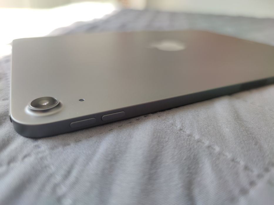 Apple iPad Air 2022 10.9" 64GB Wi-Fi