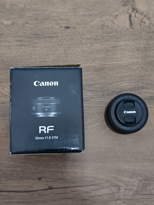 Canon RF 50mm 1.8