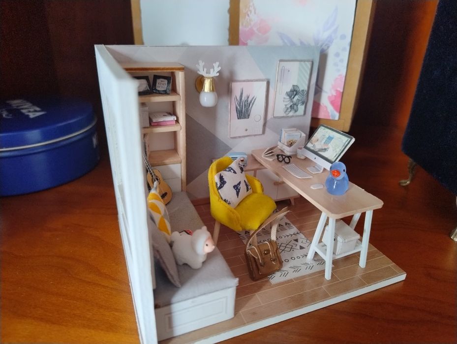 Miniaturowy domek makieta