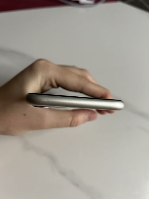 Продається  iPhone 11 б/у