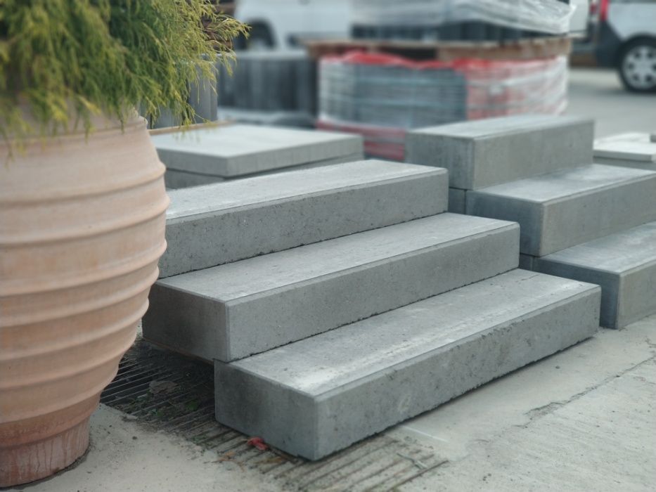 Stopnie schody ogrodowe betonowe