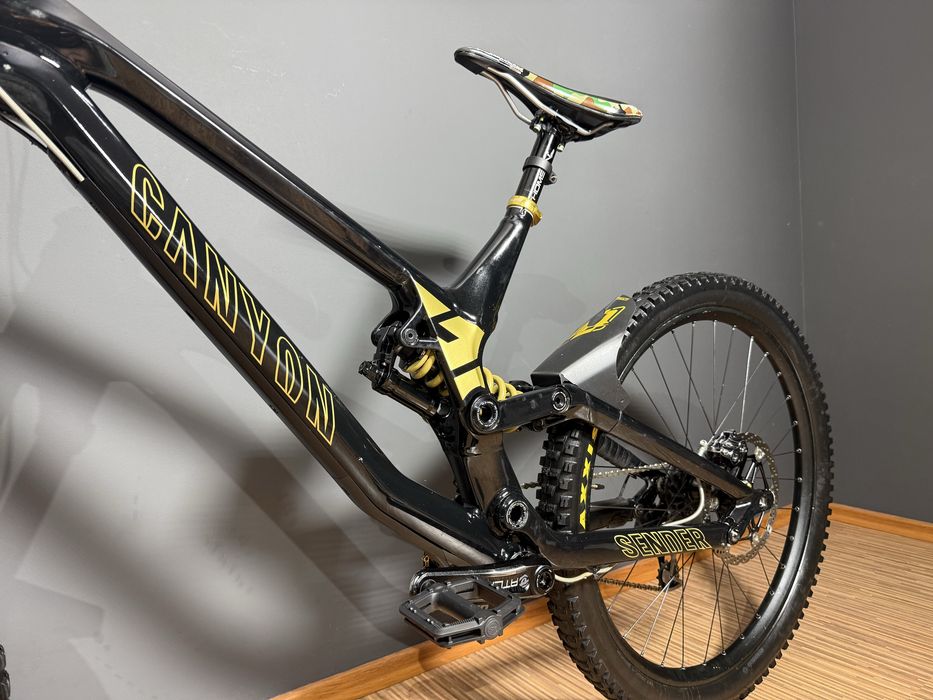 Canyon Sender rower zjazdowy DH downhill full fr nie enduro fuzz tues v10 demo