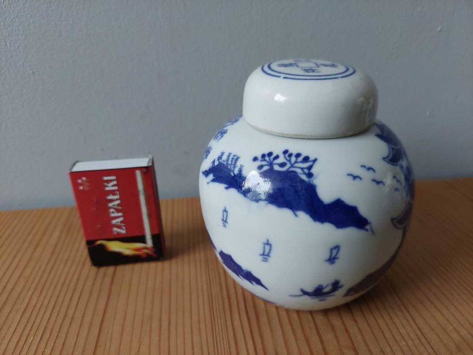 Chiński porcelanowy pojemnik, kobalt