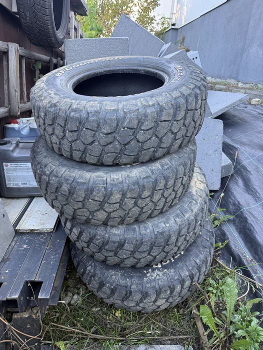 Bf goodrich 245 75 r16 mud terrain