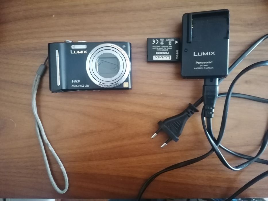 Panasonic Lumix TZ10 Camera, Crumpler Bag, and 16 GB Memory Card64740467784707120