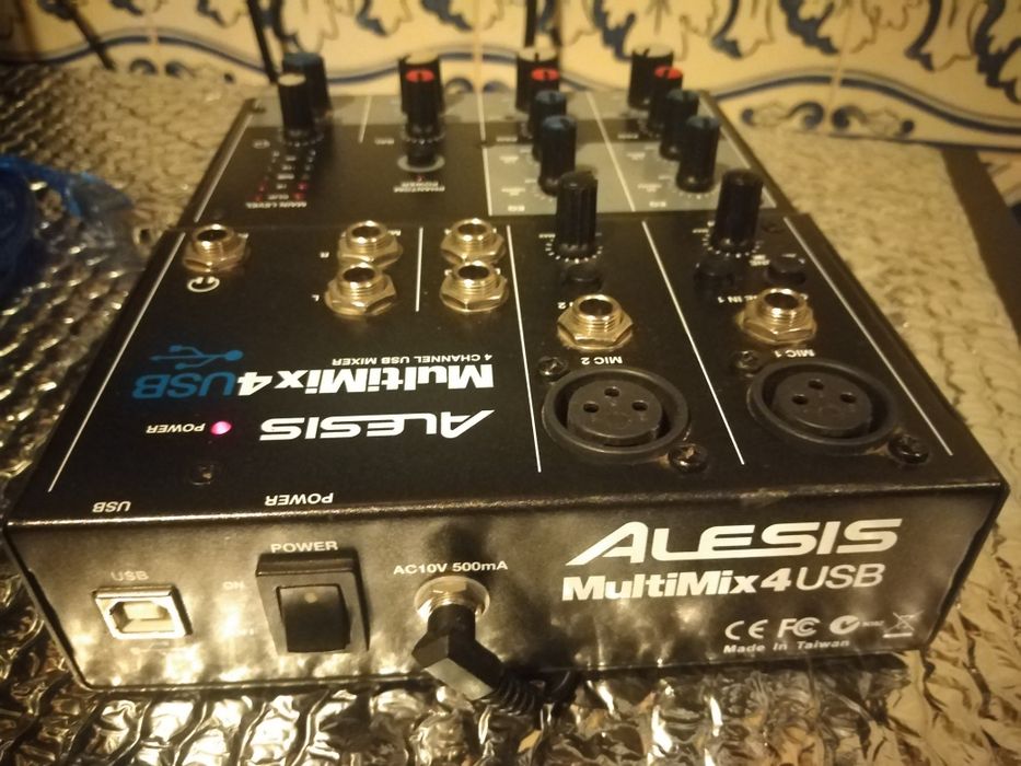 Mesa de mistura Alesis USB