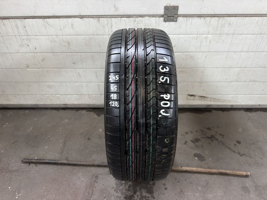 Pojedyncza opona letnia Bridgestone 245/45/18 kruszyny 96W